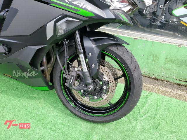 カワサキ Ninja ZX－4R SE 2024年式 USB付き