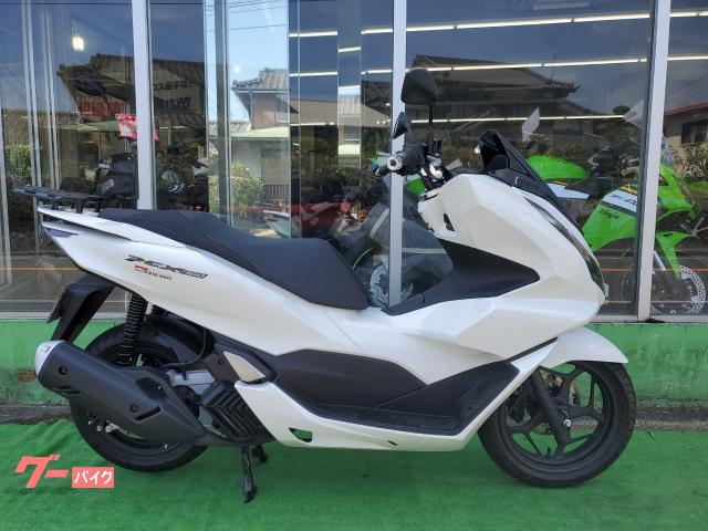 ＰＣＸ１６０　２０２４年登録車　ＫＦ４７型　ワンオーナー車　リアキャリア付き