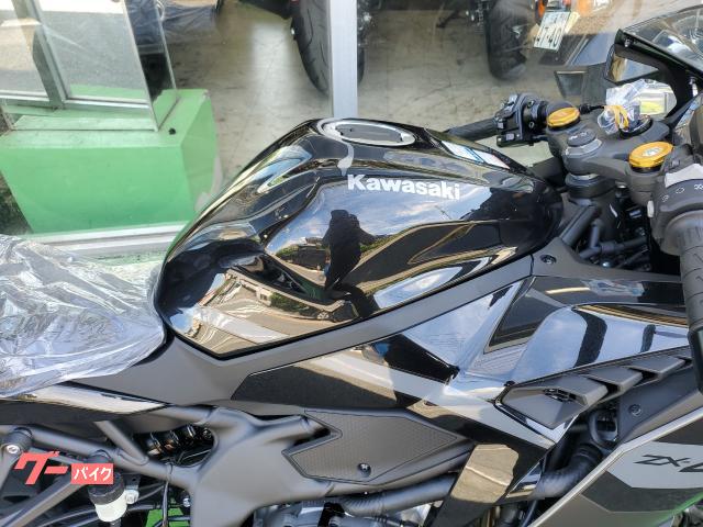 美良品
ONYONE オンヨネ
フルオープンパンツ カワサキ Ninja ZX－4R SE 2026年モデル 最高出力77