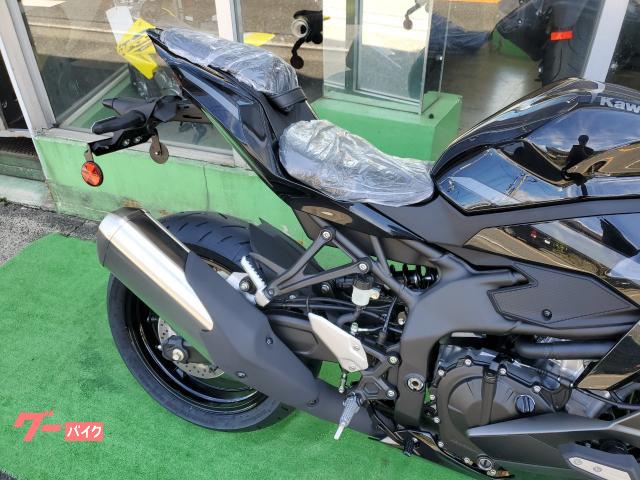 すたっく カワサキ Ninja ZX－4R SE 2026年モデル スリッパー
