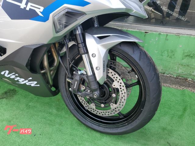カワサキ Ninja ZX－4R SE 2027年モデル トラクション