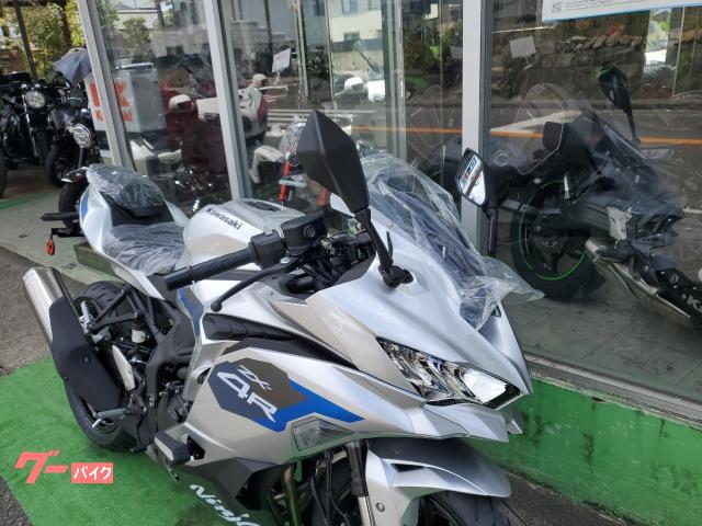 カワサキ Ninja ZX－4R SE 2027年モデル トラクション