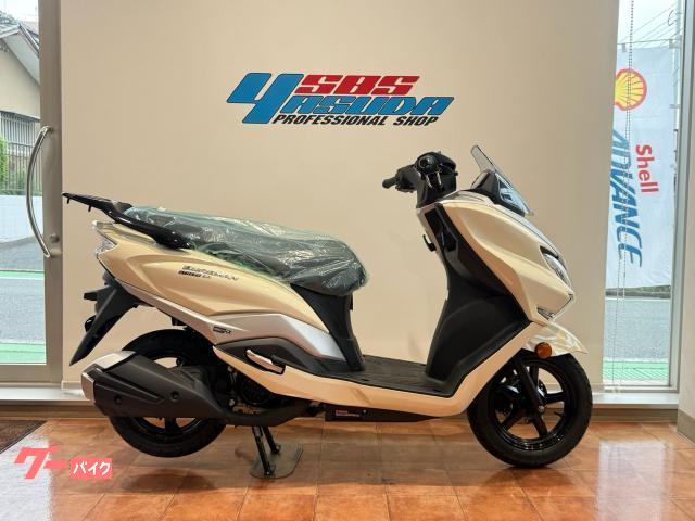 バーグマンストリート１２５ＥＸ　ＧＩＶＩテールボックス付き
