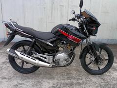 ヤマハ　ＹＢＲ１２５　ＦＩ　ビキニカウル　グリップ　プラグコード社外　プラグ新品　シート張替え