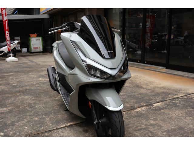 ホンダ PCX 2025年新型モデル パールジュピターグレー