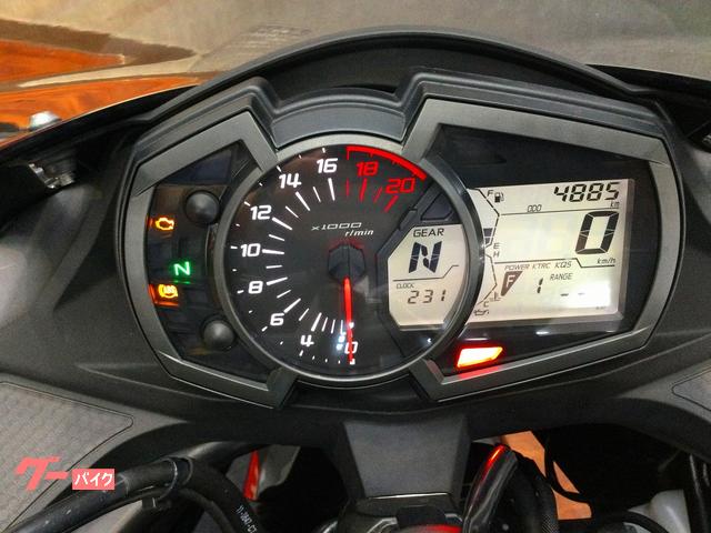 カワサキ Ninja ZX－25R SE フェンダーレス エンジン