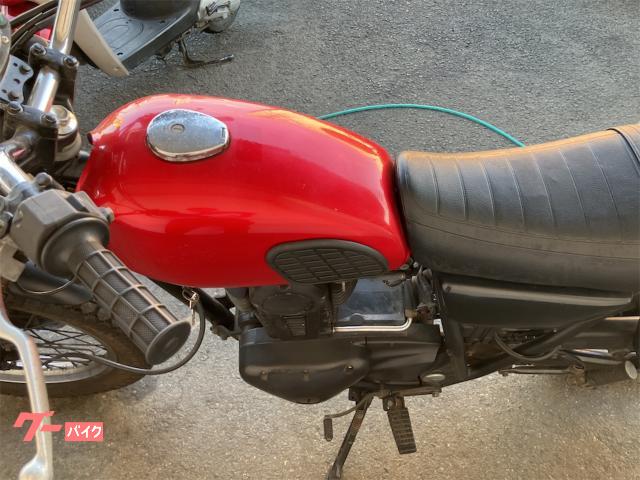 【週末限定！値下げ中】250TR タンク 赤 キャブ車 カワサキ 250TR プチカスタム済み レッドカラータンク｜オート
