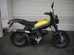スズキ　ストリートマジック５０　カスタムイエローカラー