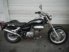 ホンダ　ＭＡＧＮＡ　ＦＩＦＴＹ　左右２本出しマフラー