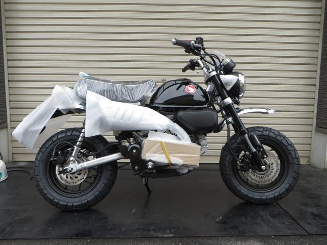 【中古・お買得品】HONDA モンキー125 \r
純正フロント・ハンドル廻り一式 ホンダ モンキー125 HONDA 125cc 中古 最長3年保証 : バイク王