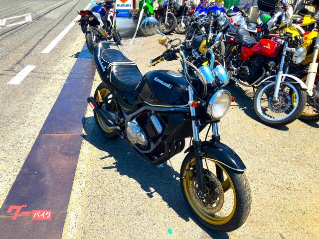 ＢＡＬＩＵＳ　ストレート管フルエキマフラー　タックロールシート　タンデムクラブバー付き　Ｆブレーキ別体式マスター　フェンダレス