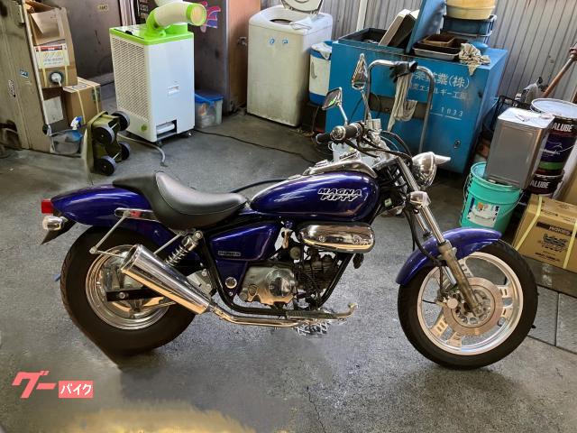 ＭＡＧＮＡ　ＦＩＦＴＹウィンカレンズ＆クラッチレバー＆サドルバッグステー＆ハイウエイステップペダルカスタムグリップ＆ライトバイザー