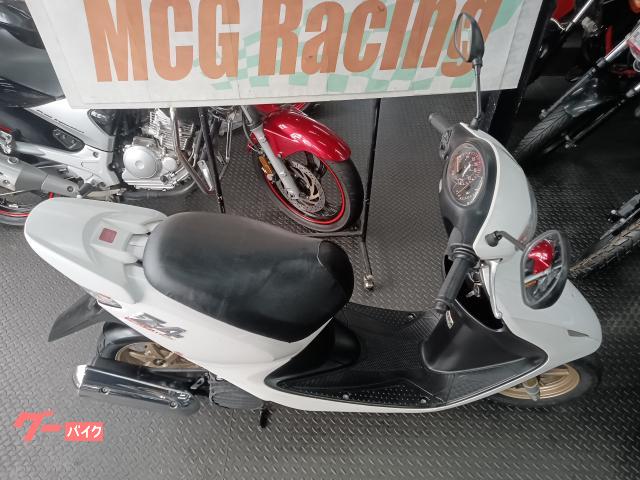 ホンダ スマートDio Z4 4サイクル水冷エンジン 前後アルミ