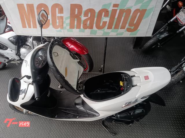 ホンダ スマートDio Z4 4サイクル水冷エンジン 前後アルミ