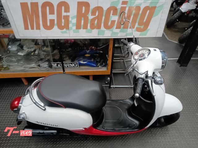 NO.5181　ホンダ　ジョルノ・スポルト　４サイクルエンジン　フューエルインジェクション車　ホワイト＆レッド ホンダ ジョルノスポルト限定カラー FIインジェクション 4サイクル