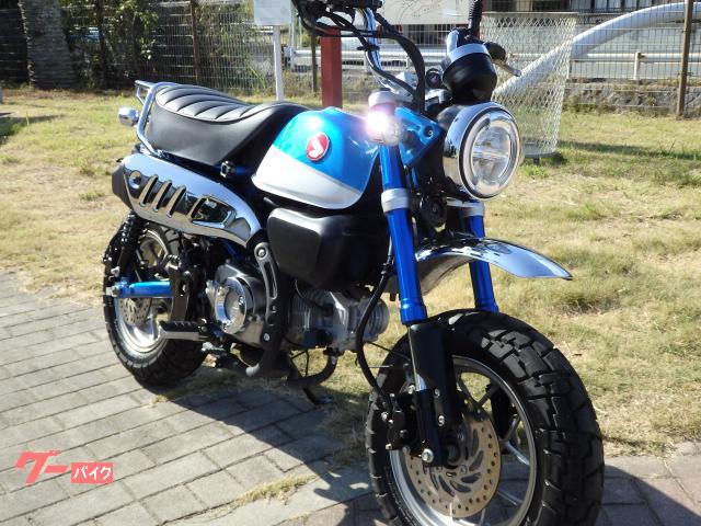 HONDA モンキー125 20年式低走行 ブルー 画像 No.2/33] 鮮烈なブルー
