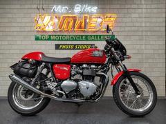 ＴＲＩＵＭＰＨ　スラクストン　２００８年モデル　ステンＳＯ　フェンレス　ルーカステール　フライスクリーン　Ｒサドルバッグ　アルミタンクキャップ