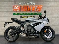 ＴＲＩＵＭＰＨ　デイトナ６６０　２０２４年モデル　クイックシフター