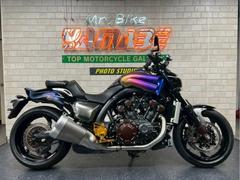 ヤマハ　ＶＭＡＸ　２００９年モデル　カスタムペイント　ベビーフェイスＢＳ　ＬＥＤウインカー＆ＨＬバルブ　Ｇヒーター
