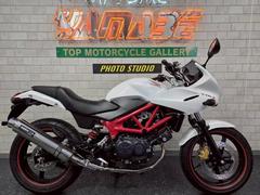 ホンダ　ＶＴＲ２５０Ｆ　２０１３年モデル　ＷＲ’Ｓステンフルエキ　ハリケーンハンドル　無限ラジエーターコアガード