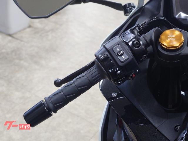 カワサキ Ninja ZX－4R SE 最新モデル パールロボティック