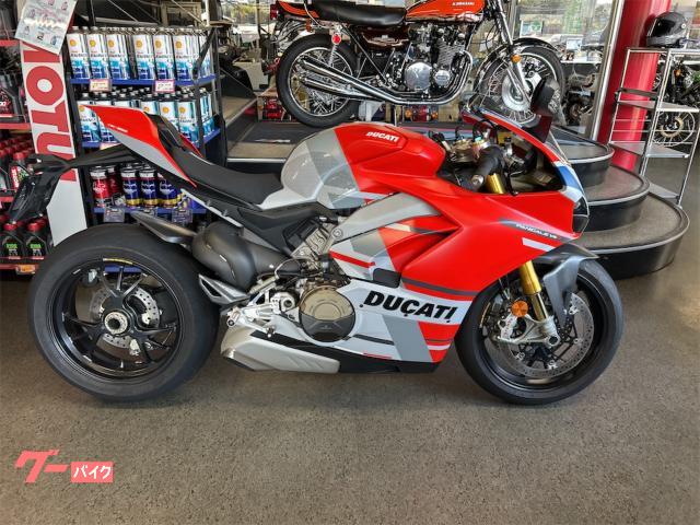 パニガーレＶ４　Ｓ　コルセ