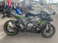 カワサキ　Ｎｉｎｊａ　ＺＸ−１０Ｒ　ＳＥ