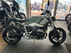 ＢＭＷ　Ｒ　ｎｉｎｅＴ　ピュア