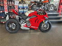 ＤＵＣＡＴＩ　パニガーレＶ４　Ｒ