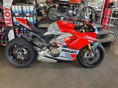 ＤＵＣＡＴＩ　パニガーレＶ４　Ｓ　コルセ