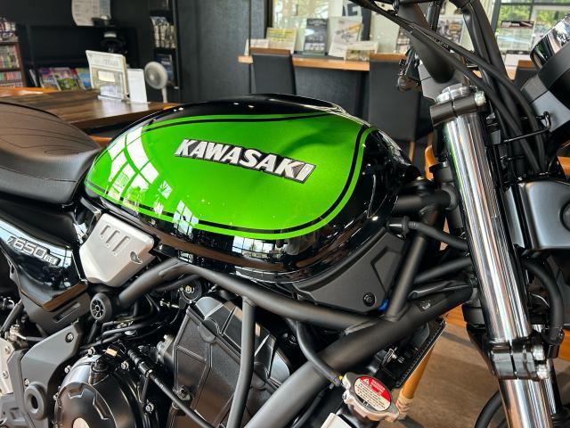 タンク車多数【♯052】メーカー色々 最新号GO OUT連載ストバイは、カワサキZシリーズを貫く“ZAPPER