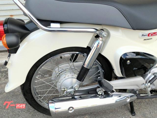 ホンダ スーパーカブ110 4速 LEDヘッドライト｜バイク