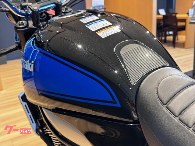 カワサキ Z900RS ブルーボール 2024年モデル USB1ポート