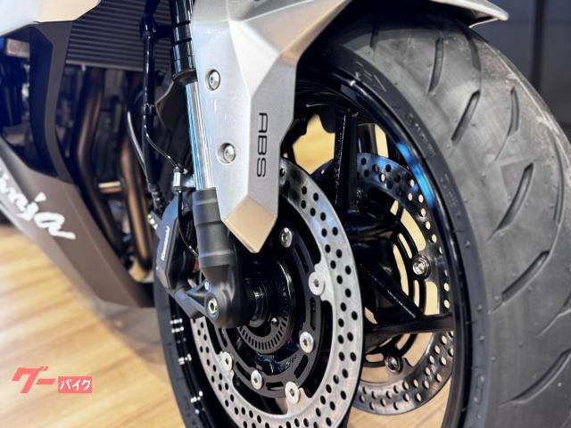 カワサキ Ninja ZX－4R 2027年モデル｜カワサキプラザ