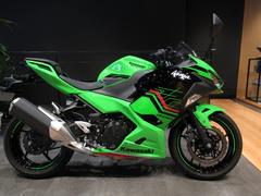 カワサキ　Ｎｉｎｊａ　４００　ＫＲＴ　２０２４年モデル　ワンオーナー車