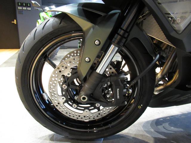 カワサキ Ninja ZX－4R SE 2025年モデル