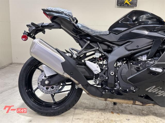カワサキ Ninja ZX－4R SE 2026年モデル スチール