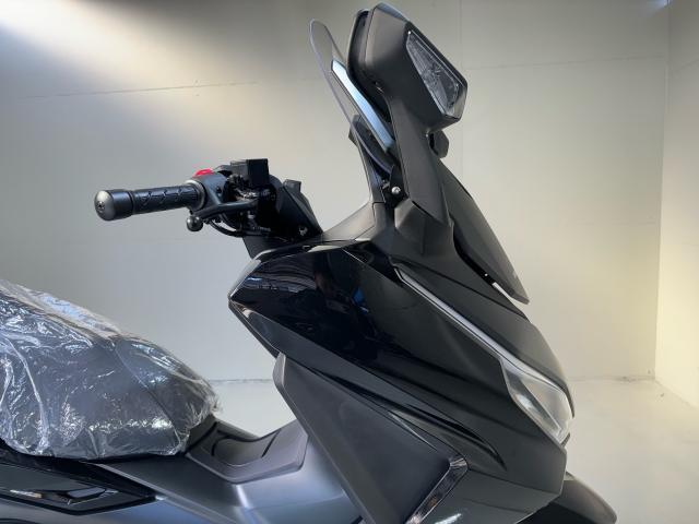 ホンダフォルツァZ 【自賠責保険2025年11月まであります　値下げしました】 ホンダ フォルツァ 2025年モデル 自賠責保険1年付き｜バイク