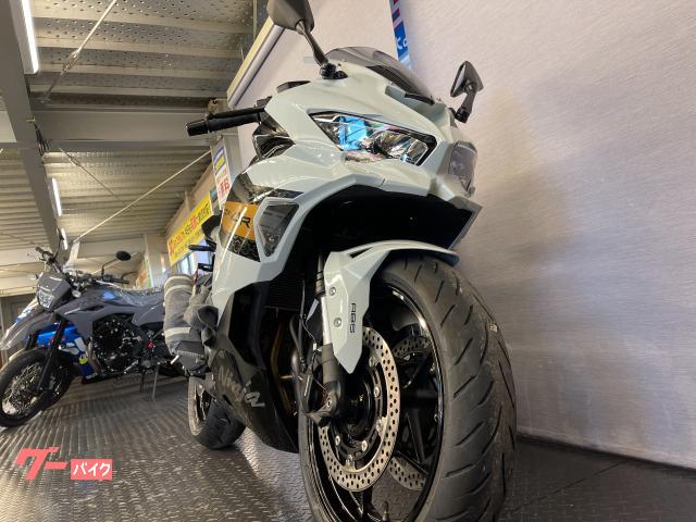 カワサキ Ninja ZX－4R SE 8BL－ZX400P