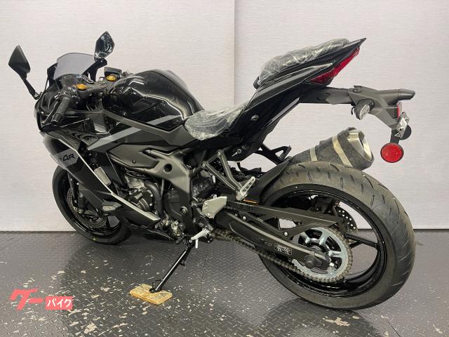 四葉 カワサキ Ninja ZX－4R SE 8BL－ZX400P