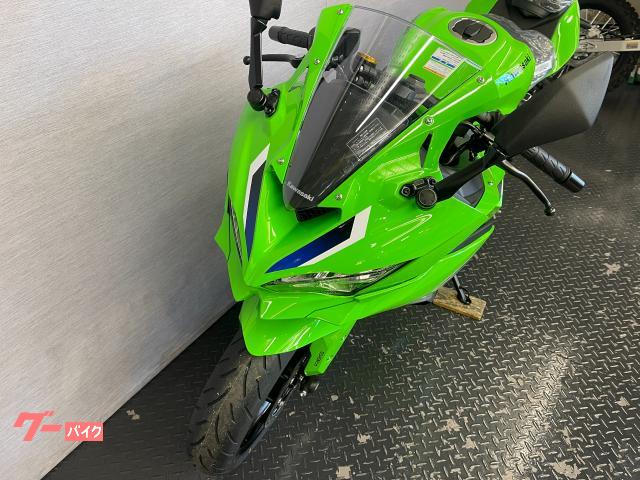 カワサキ Ninja ZX－4RR 8BL－ZX400P ライム