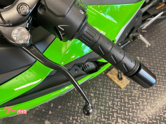 カワサキ Ninja ZX－4RR 8BL－ZX400P ライム