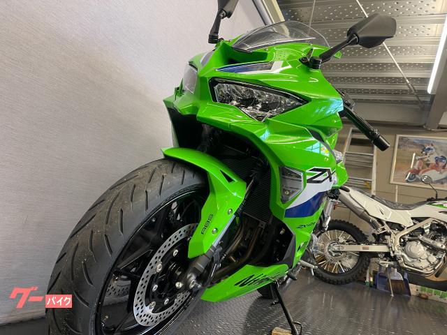 カワサキ Ninja ZX－4RR 8BL－ZX400P ライム