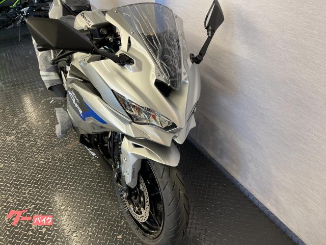 カワサキ Ninja ZX－4R SE 8BL－ZX400P