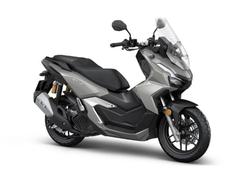 ホンダ　ＡＤＶ１６０　８ＢＫ−ＫＦ５４　パールスモーキーグレー