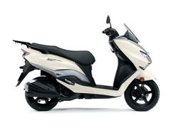 スズキ　バーグマンストリート１２５ＥＸ　８ＢＪ−ＥＡ２３Ｍ　パールグレイスホワイト　現行モデル