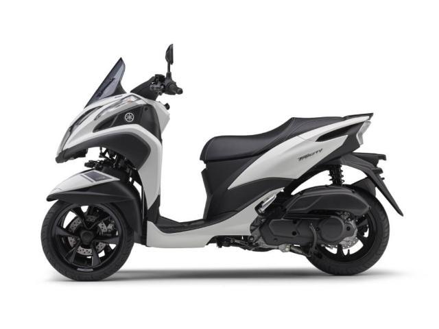 普通免許仕様もOK】トリシティ125 新型SEK1Jキーフリー 純正グリップ