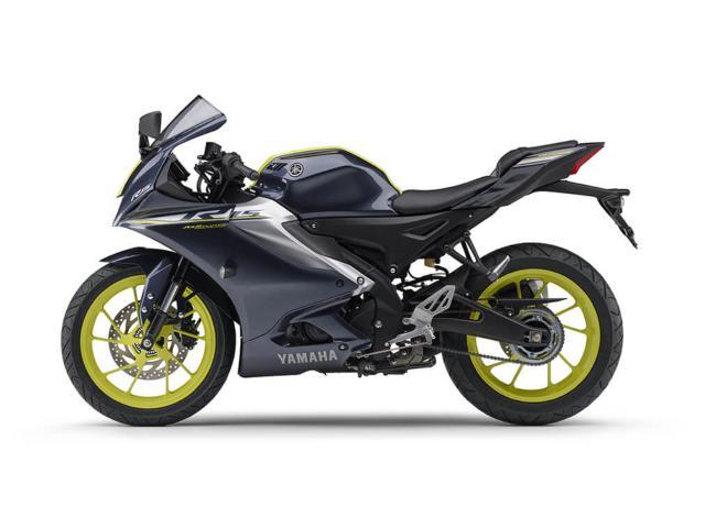 ヤマハ rzf r15 ヤマハ YZF－R15 現行モデル RG86J ダークブルーイッシュ