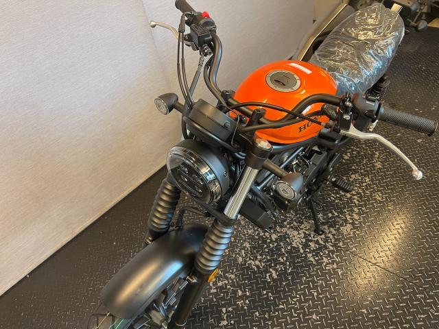 ホンダ CL250 現行モデル MC57 キャンディーエナジーオレンジ