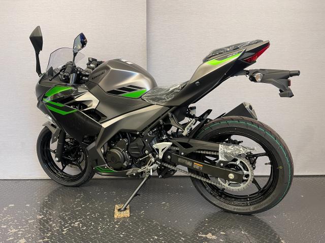 カワサキ Ninja 400 8BL－EX400L メタリックマット